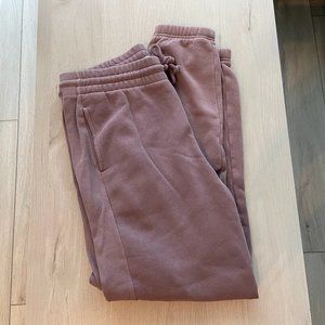 TNA Cozy Fleece Boyfriend Sweatpants (Purple, Size M)